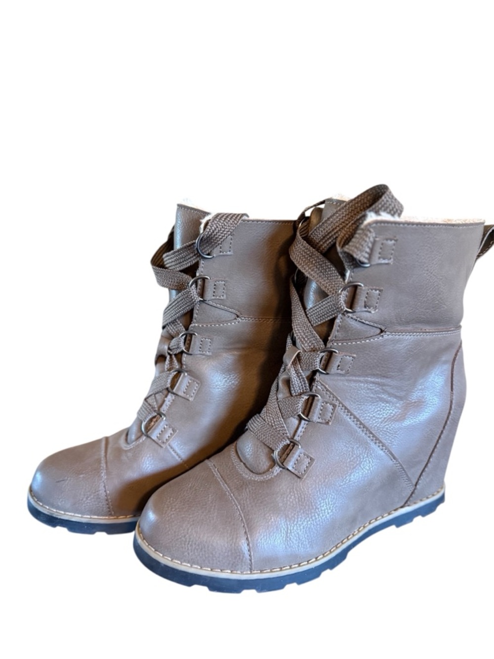 Universal Thread Women’s Taupe Wedge Ankle Boots Faux Fur Lined Size 8.5